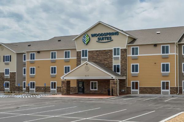 Hotel WOODSPRING SUITES BURLINGTON (Burlington)